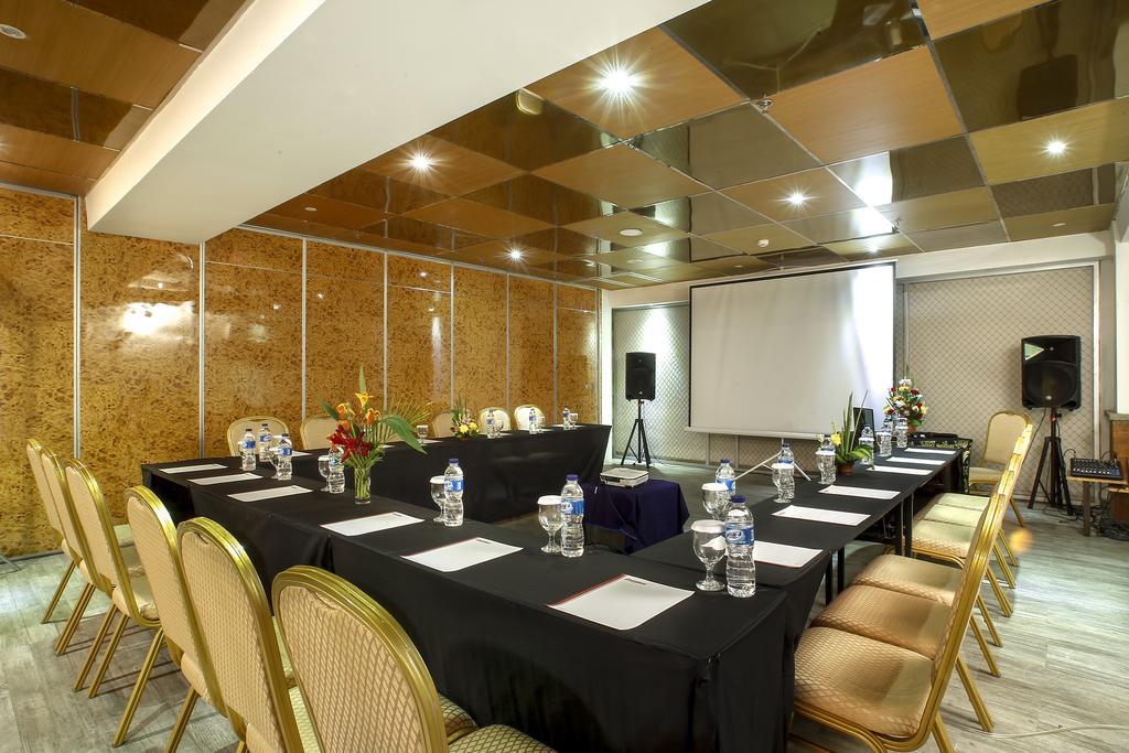Kyriad Royal Seminyak  Luaran gambar